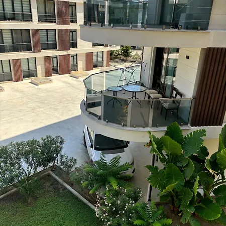 House With Views Апартаменты *